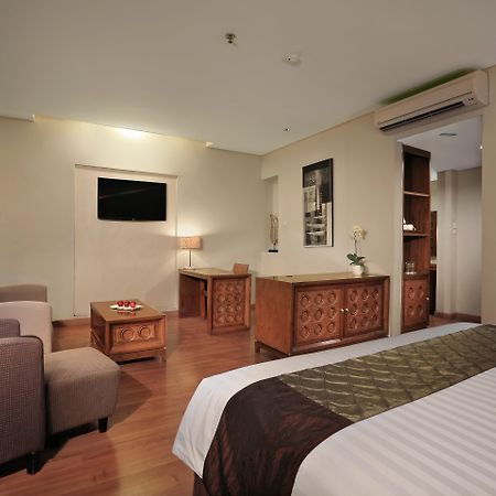 Aston Tanjung City Hotel Ngoại thất bức ảnh