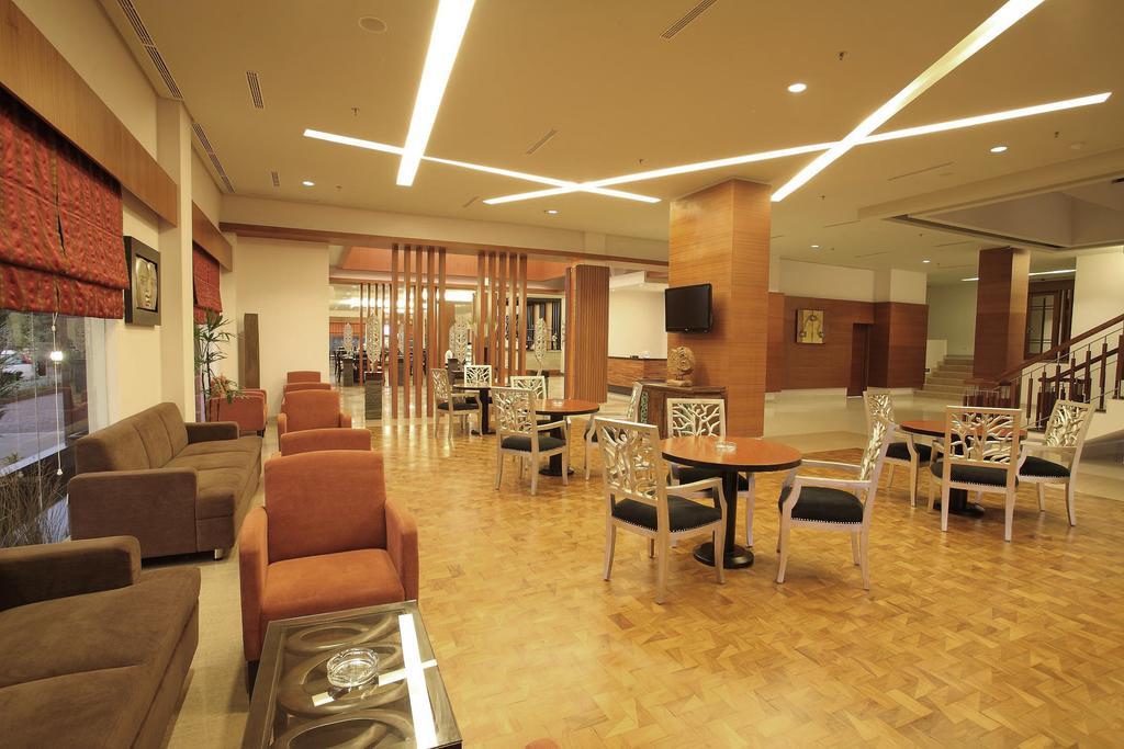 Aston Tanjung City Hotel Ngoại thất bức ảnh