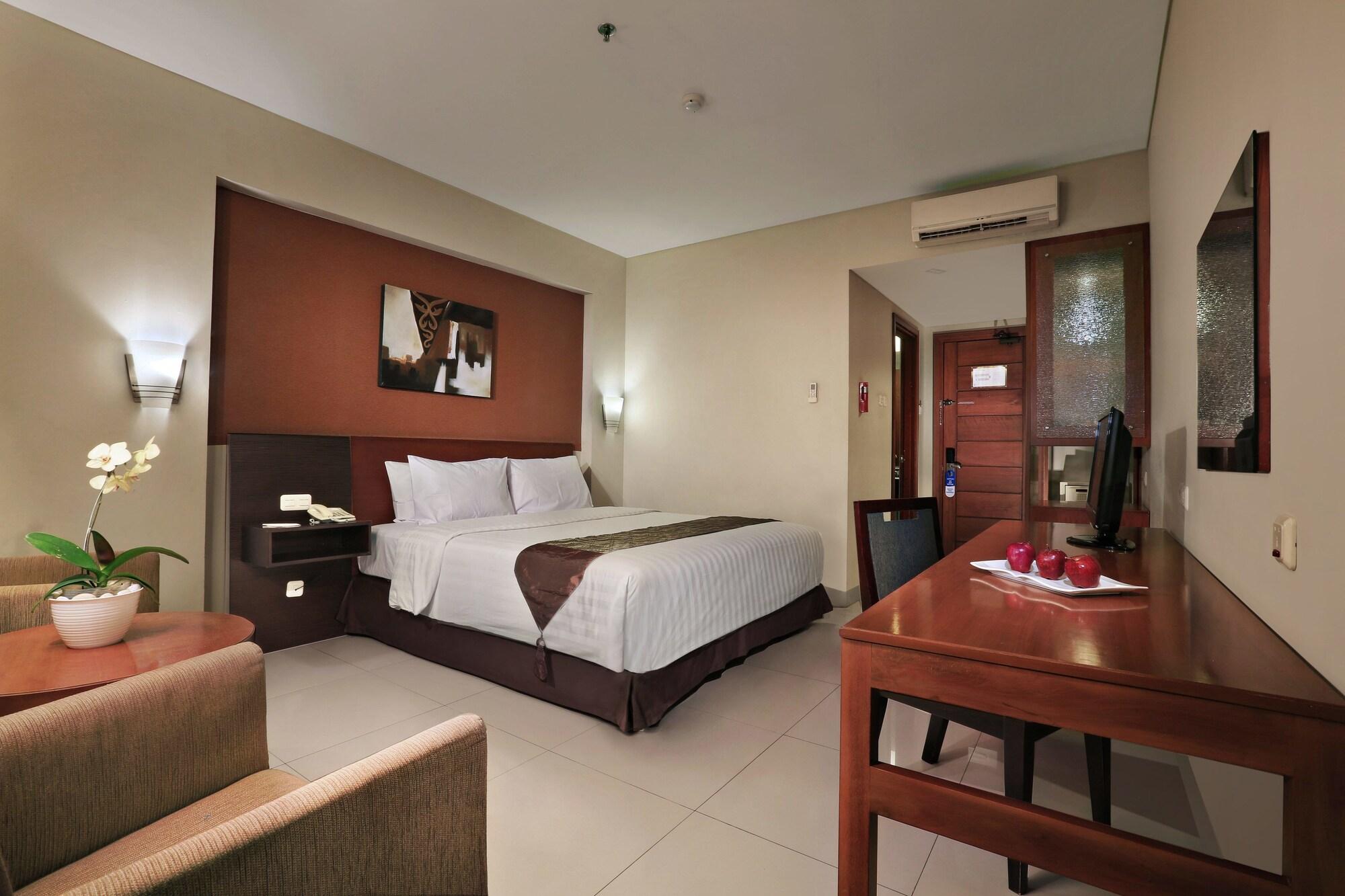 Aston Tanjung City Hotel Ngoại thất bức ảnh