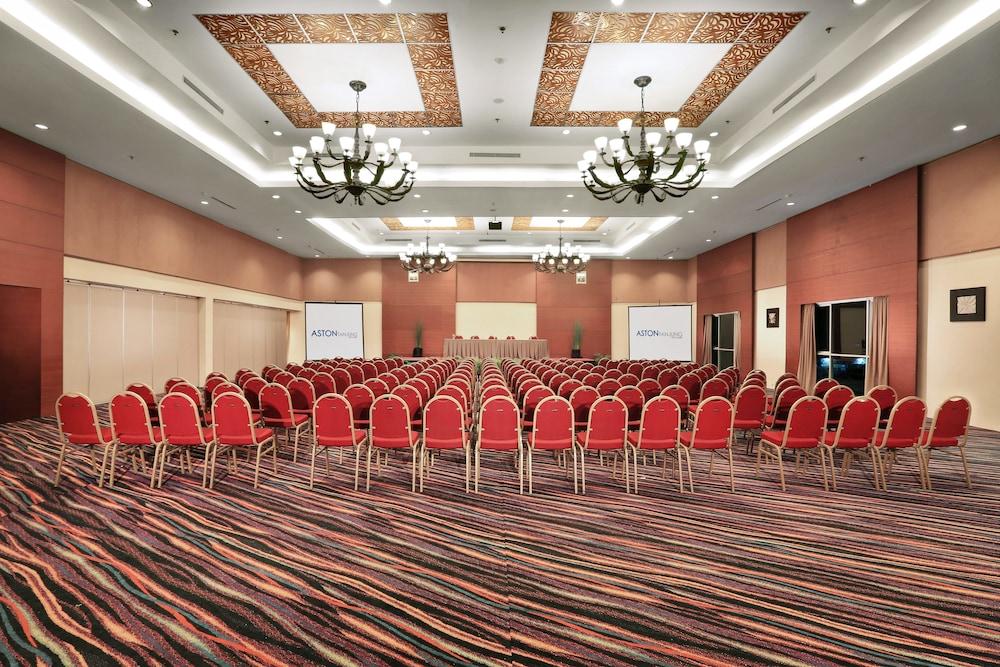 Aston Tanjung City Hotel Ngoại thất bức ảnh