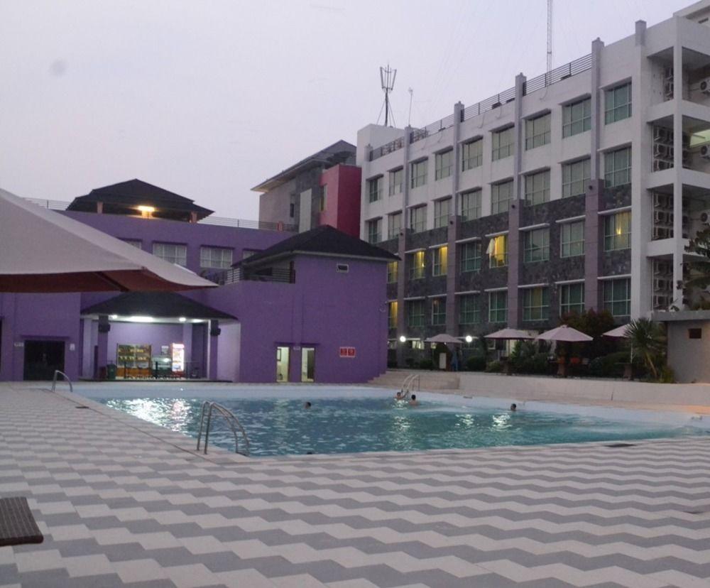 Aston Tanjung City Hotel Ngoại thất bức ảnh