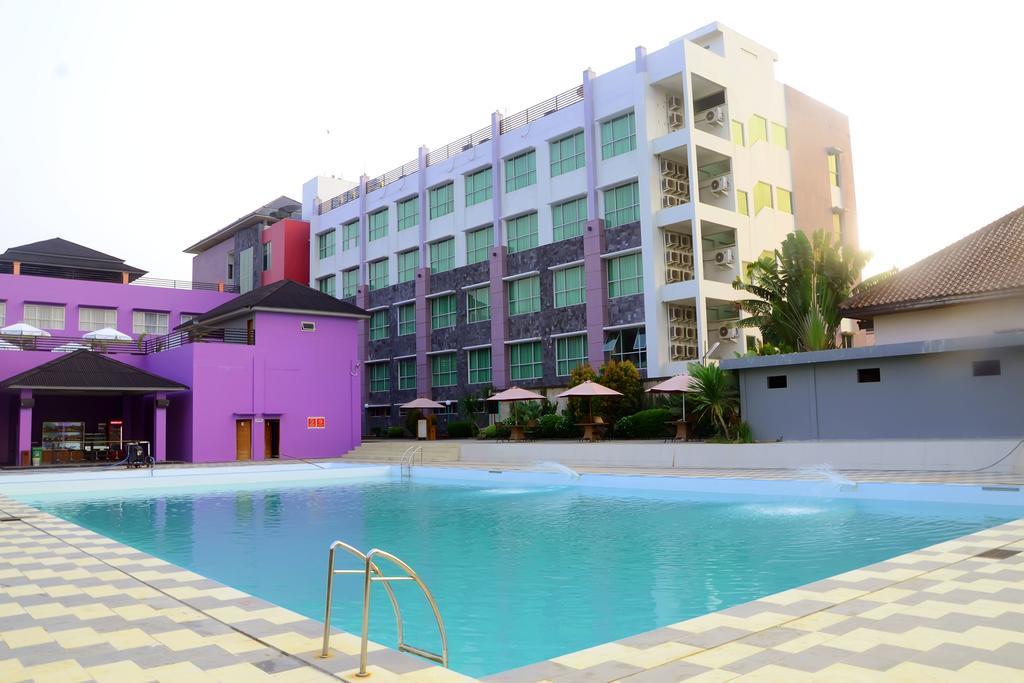 Aston Tanjung City Hotel Ngoại thất bức ảnh