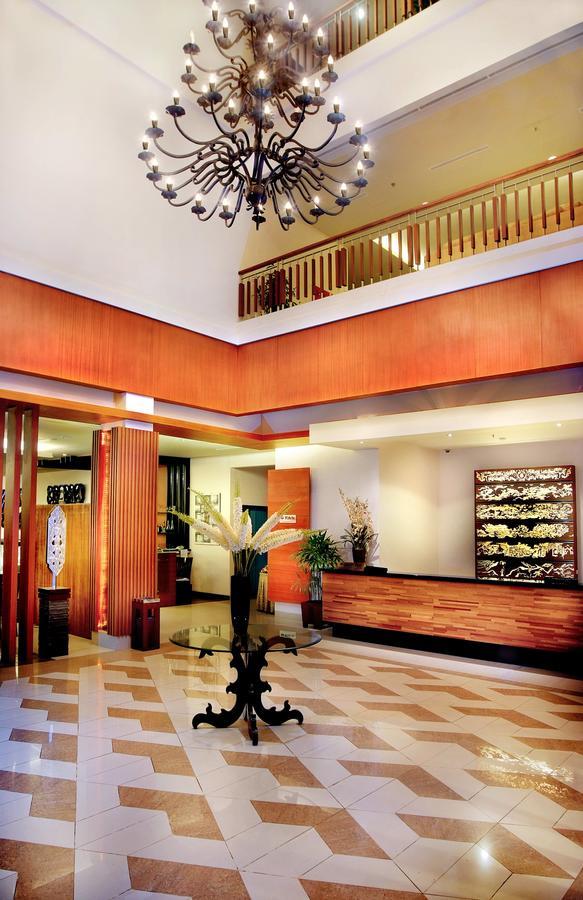 Aston Tanjung City Hotel Ngoại thất bức ảnh