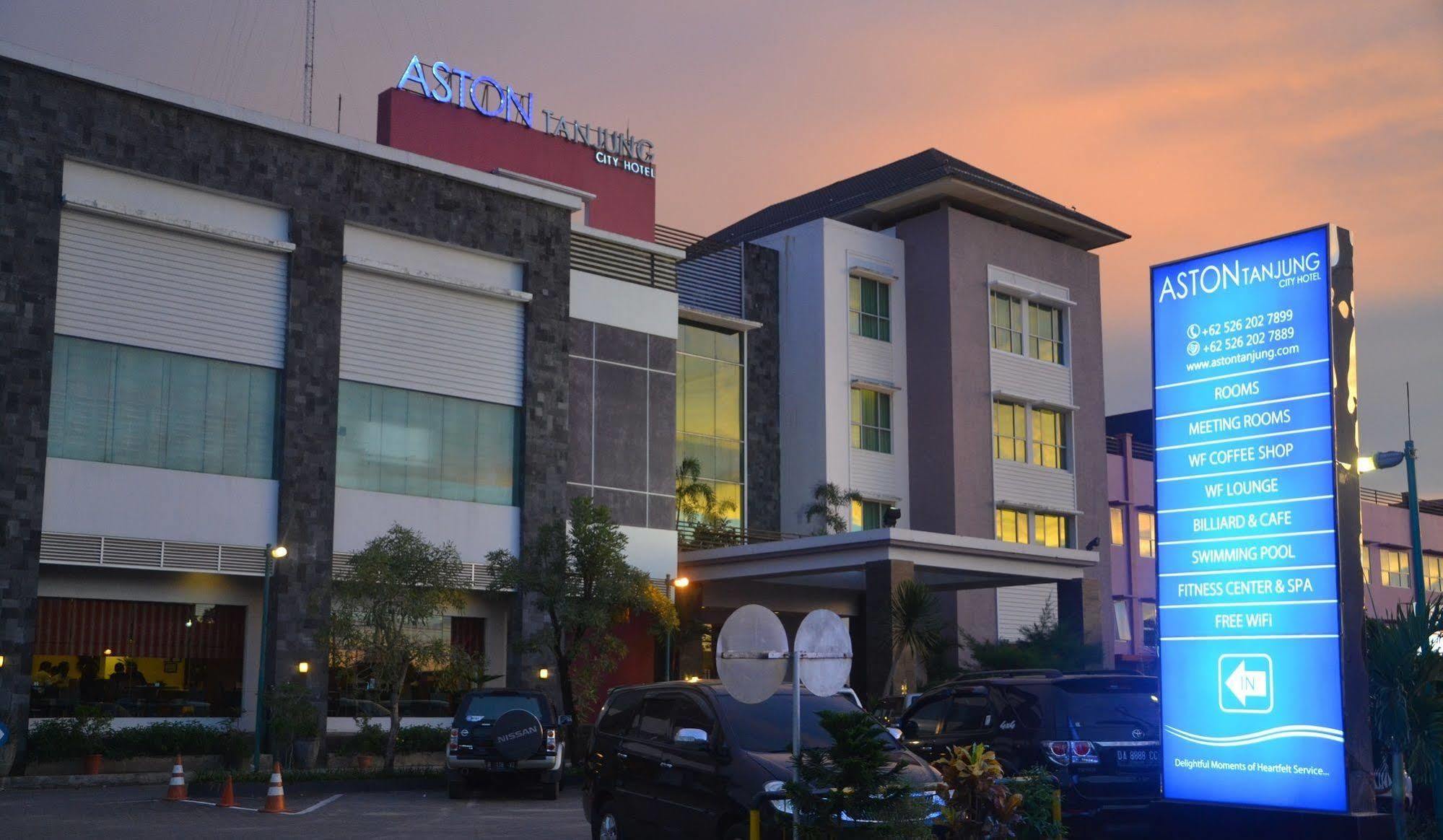 Aston Tanjung City Hotel Ngoại thất bức ảnh